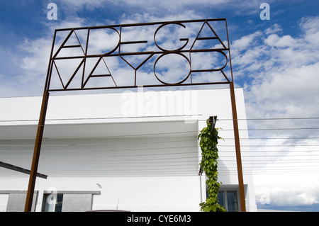 Adega Bürgermeister Weingut, von Siza Vieira entworfen. Alentejo, südlich von Portugal. Stockfoto