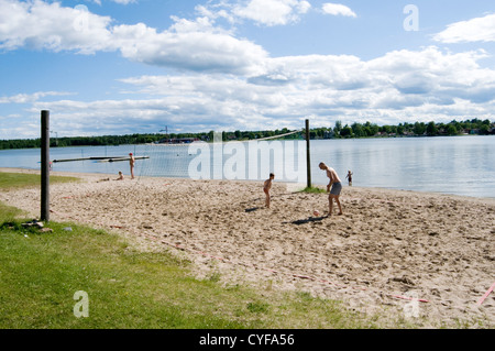 Volley Ball Beachvolleyballplatz Sand an der baltischen Küste Schwedens schwedischen Sommer Sommer Stockfoto