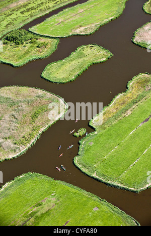 Die Niederlande, Jisp, Antenne, Polderlandschaft. Kanus. Stockfoto