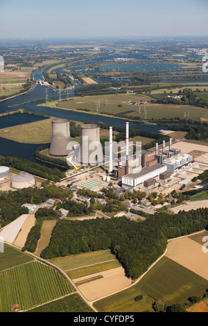 Maasbracht, Clauscentrale, Kraftwerk (Erdgas) in der Nähe Fluss Maas oder Meuse. Luft. Stockfoto