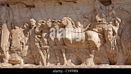 Rom - Befreiung von Titus Triumphbogen Stockfoto