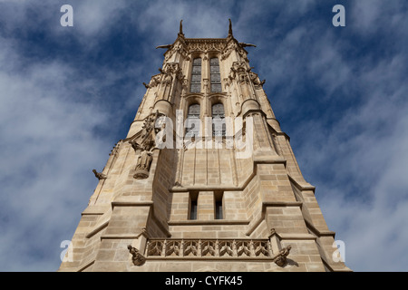 Saint-Jacques Turm, Rue de Rivoli bei Rue Nicolas Flamel, Paris, Frankreich. Stockfoto