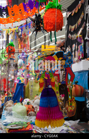 Tag von den Toten Utensilien auf Jamaika Markt in Mexiko-Stadt DF Stockfoto