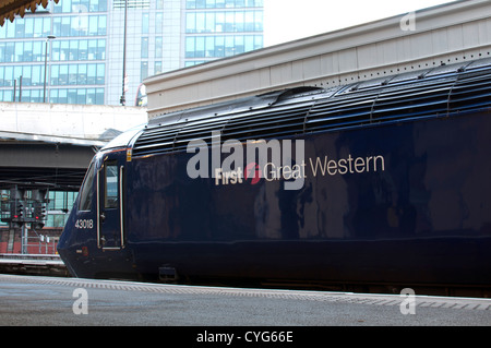 First Great Western Zug am Bahnhof Paddington, London, UK Stockfoto