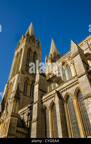 Truro Cathedral südlichen Aspekt von St. Marien Straße Cornwall Stockfoto