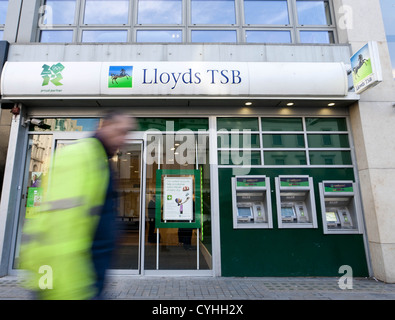 London, UK. 11.05.2012. (Im Bild)  Lloyd TSB Bank in London. Peter Barbe / Alamy Stockfoto