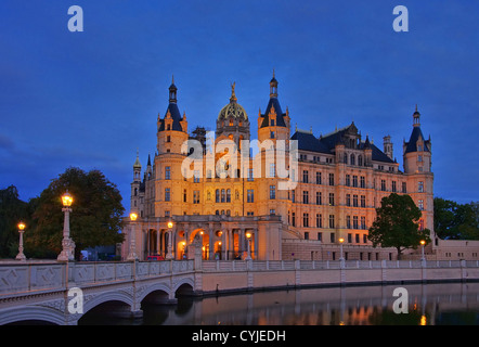 Schweriner Schloss Nacht - Schwerin Palast Nacht 03 Stockfoto