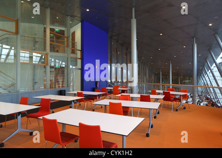 TU Delft Bibliothek, Delft, Niederlande. Architekt: Mecanoo Architecten, 1997. Stockfoto