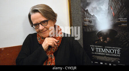 Der polnische Regisseur Agnieszka Holland spricht zu Medien während der Pressekonferenz am 6. November 2012 in Prag, Tschechische Republik, wo sie neue Film In Darkness eingeführt. (CTK Foto/Michal Dolezal) Stockfoto