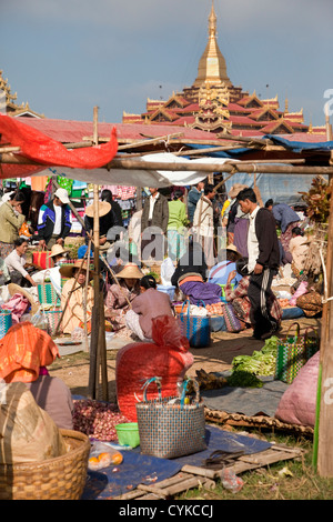 Myanmar, Burma. "Fünf Tage" Lokalmarkt, Inle-See, Shan-Staat. Stockfoto