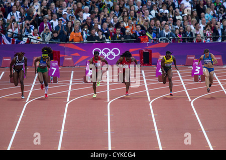 Start der Frauen 100-Meter-Halbfinale bei den Olympischen Sommerspielen 2012 in London Stockfoto