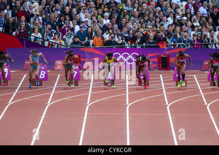 Start der Frauen 100-Meter-Halbfinale bei den Olympischen Sommerspielen 2012 in London Stockfoto