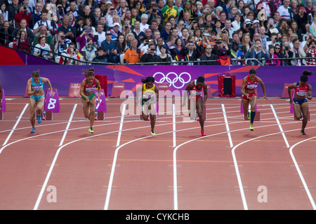 Start der Frauen 100-Meter-Halbfinale bei den Olympischen Sommerspielen 2012 in London Stockfoto