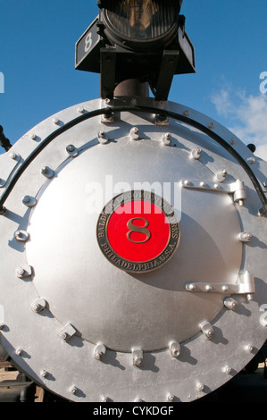 USA, Nevada. Alte Dampfmaschine von Baldwin Locomotive Works an historischen Gold Hill train Station Virginia CIty, Nevada. Stockfoto