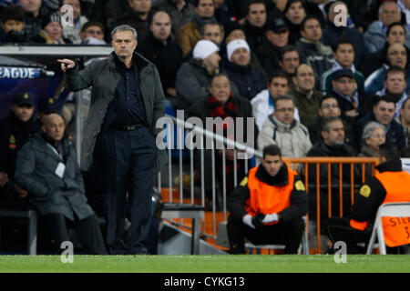 06.11.2012 Madrid, Spanien.   Champions League Real Madrid CF-BV Borussia Dortmund (2: 2) im Santiago Bernabeu Stadion. Das Bild zeigt Jose Mourinho Trainer von Real Madrid Stockfoto
