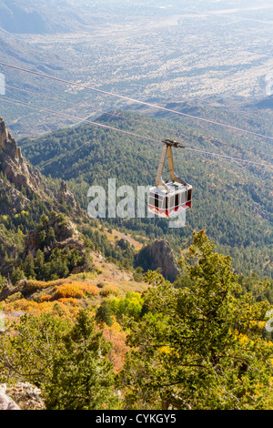 Sandia Peak Aerial Tramway am Sandia Peak im Cibola National Forest in Albuquerque, New Mexico. Stockfoto