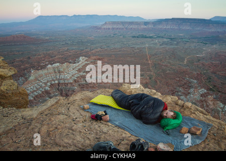 Camping auf Stachelbeere Mesa in Virgin, Utah.  Die Aussicht mit Blick auf Zion Nationalpark, Utah. Stockfoto