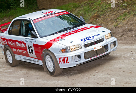 1996 Mitsubishi Lancer EVO III mit der Rallye Fahrer Dave Paveley inszenieren auf die 2012 Goodwood Festival of Speed, Sussex, UK. Stockfoto