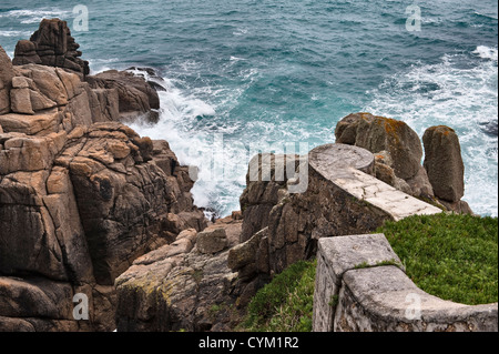 Das Minack Theatre, Porthcurno, Cornwall, UK. Eine berühmte Open-Air Theater hoch über dem Meer, begonnen im Jahre 1929 von Rowena Cade Stockfoto