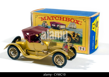 Y6 Matchbox Modelle von anno dazumal 1913 Cadillac produziert von Lesney 1968. Stockfoto