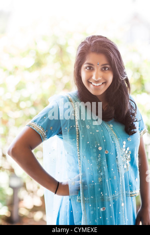 Indische Frau in traditioneller Kleidung Stockfoto