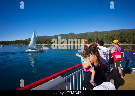 Lake Tahoe - Kreuzfahrt auf der MS Dixie II Schaufelrad-Dampfer. Stockfoto