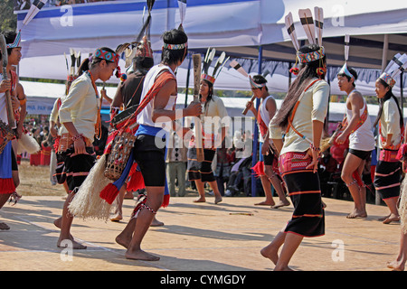 Wanchos Stämme Durchführung Tanz im Namdapha Öko-Kultur-Festival, Miao, Arunachal Pradesh, Indien Stockfoto