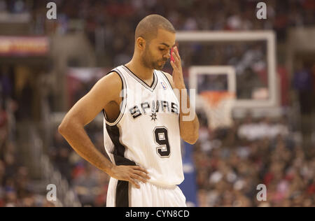 7. November 2012 - Los Angeles, Kalifornien, USA - San Antonio Spurs Tony Parker während der ersten Halbzeit Spiel gegen die Los Angeles Clippers im Staples Center in Los Angeles, Kalifornien am Mittwoch, 07 November 2012.ARMANDO ARORIZO/PI (Credit-Bild: © Armando Arorizo/Pi/Prensa Internacional/ZUMAPRESS.com) Stockfoto