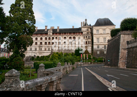 Die königlichen Château de Blois an der Loire in Frankreich, mitten im Zentrum der Stadt und die Heimat einiger der französischen Könige Stockfoto