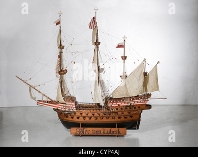 Schiffe versenden Takelage auf einem Modellboot Stockfotografie - Alamy