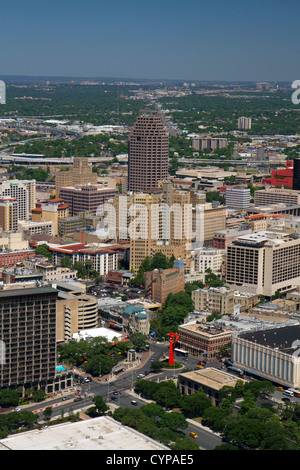 Luftaufnahme der Innenstadt von San Antonio aus dem Turm der Amerikas in San Antonio, Texas, USA. Stockfoto