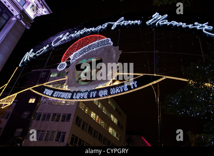 Oxford Street 2012 Weihnachtsbeleuchtung gesponsert von Marmite, London Stockfoto