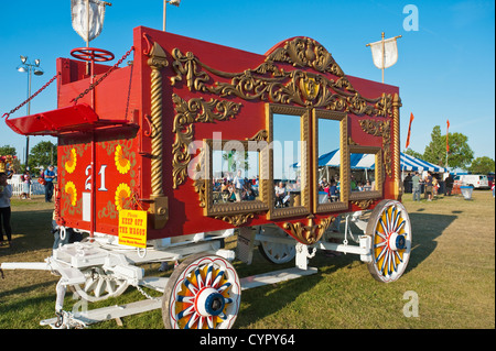 Vintage Antik alte Zirkuswagen bei der jährlichen großen Zirkus-Parade, Milwaukee, Wisconsin. Stockfoto