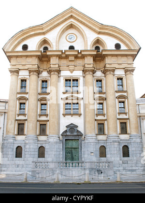 Ursulinen-Kirche der Heiligen Dreifaltigkeit in Ljubljana, der Hauptstadt Sloweniens. Die Kirche wurde zwischen 1718 und 1726 erbaut. Stockfoto