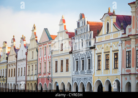 Fassade der Renaissance und des Barock Häuser in Telc, Süd-Mähren, Tschechische Republik - UNESCO Weltkulturerbe Stockfoto