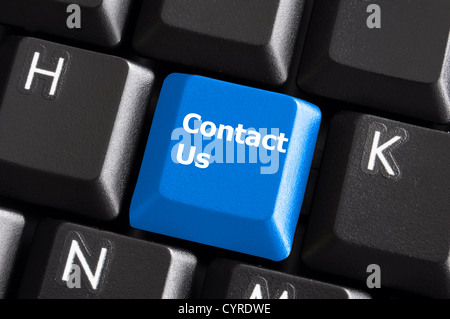 kontaktieren Sie uns oder unterstützen Sie Konzept mit Computer-Tastatur-Taste Stockfoto