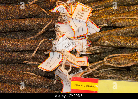 Anderes (ist eine katalanische dünn, ausgehärtete, trockene Wurst aus Schweinefleisch in den Darm Schweinefleisch), spanische Küche, Spanien Stockfoto