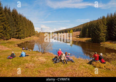 Wanderer auf dem Rob Roy Weg zwischen Aberfoyle und Callander Stockfoto