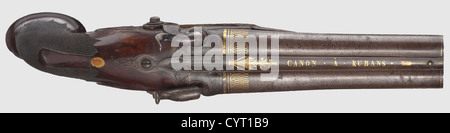 Eine schwere Doppellauf-Schlagpistole M.Dufour,St.Etiènne,um 1830,Reisepistole oder für die Großwildjagd.Damascus Drehfässer mit Lackbügeln,Länge 165 mm in cal.18.Gesamtlänge 355 mm.Doppelauslöser.Gold-Intarsien Rollwerk auf Reithosen,auf Laufrippe in Gold 'CANON A RUBANS'.Hammers floral graviert und Farbe Gehäuse gehärtet Seitengelenke,lackiert,auf der linken Seite DUFOUR Rechts 'A St.ETIENNE'.fein karierte Walnuss Halbstock, floral graviert und Farbe Gehäuse gehärtet Befestigungen.Eisen Ramrod mit Messing, zusätzliche-Rechte-Clearences-nicht verfügbar Stockfoto