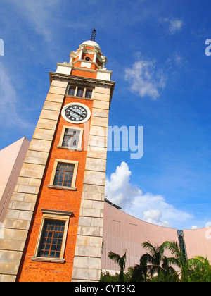 Niedrigen Winkel Ansicht, Uhrturm, Hongkong Stockfoto