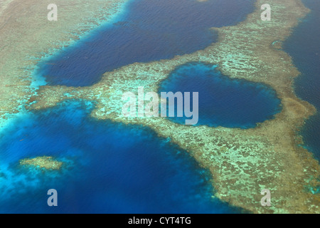 Luftaufnahme der Korallenriff-Formation in der Form eines Herzens, Chuuk, Föderierte Staaten von Mikronesien Stockfoto