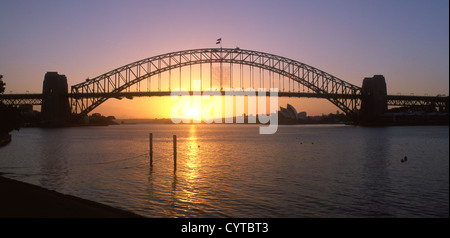 Sydney Harbour Bridge und Opera House von Blues Punkt reservieren North Sydney Sydney New South Wales (NSW) Australien Stockfoto