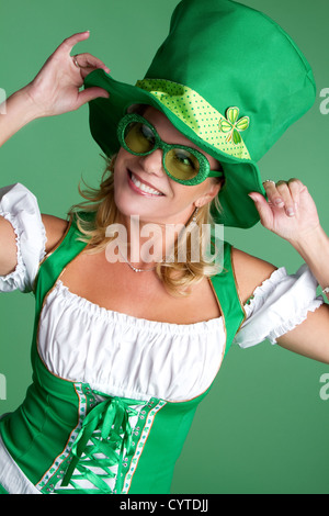 Saint Patricks Day Frau Stockfoto