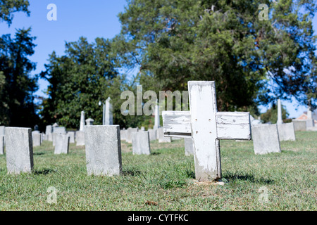 Grabsteine in Konföderierten Friedhof von Fredericksburg und Spotsylvania Stockfoto