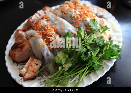 Banh Cuon oder gedünstet gerollt Teig - traditionelle vietnamesische Küche Stockfoto