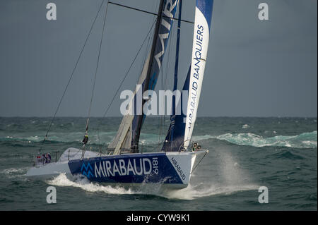 Les Sables d ' Olonne (Frankreich), 10. November 2012. Britischen Matrosen Samantha Davies (Savéol). 20 Skipper nahm Anfang des 7. Vendée Globe, Singlehanded Segelregatta auf der ganzen Welt, ohne jeden Halt. Foto Frédéric Augendre. Stockfoto