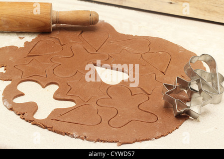 Herstellung von Lebkuchen zu Weihnachten Stockfoto