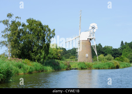 Turf Fen Entwässerungsmühle am Fluss Ant, an den Norfolk Bräuten, East Anglia, Großbritannien Stockfoto