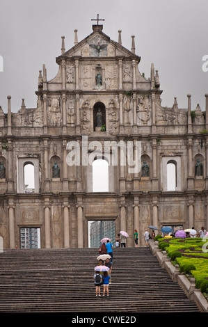 Schritte und die Ruinen der St. Pauls Cathedral, Macau Stockfoto