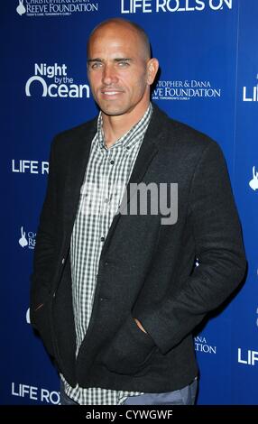 10. November 2012 - Los Angeles, Kalifornien, USA - Kelly Slater besucht die 9. jährliche Nacht von der Ozean-Gala am 10. November 2012 im The Ritz - Carlton, Marina del Rey, CA. USA. (Kredit-Bild: © TLeopold/Globe Photos/ZUMAPRESS.com) Stockfoto